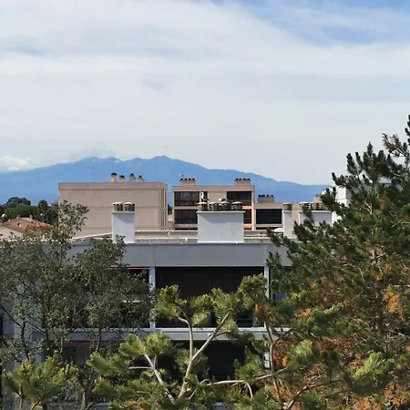 Apartment Refait A Neuf, Climatise Avec Vue Et Montagne, Avec Place De Parking Privative *